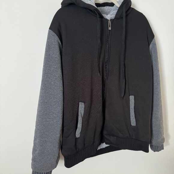 Fleeced lined jacket - Picture 2 of 6